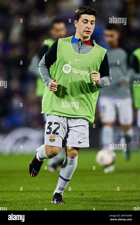 Pablo Torre Fc Barcelona Stock Photo Alamy