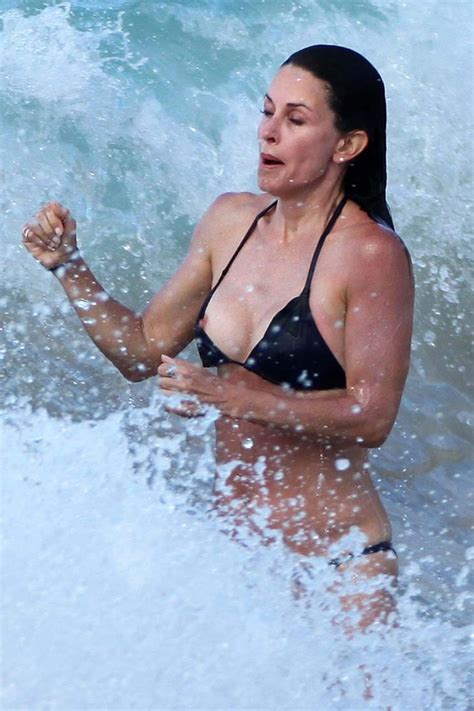 Courteney Cox Looking Sexy In Various Bikini And Nipple Slip On Beach Paparazzi Porn Pictures