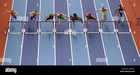 Semifinales de 60 m vallas masculino fotografías e imágenes de alta