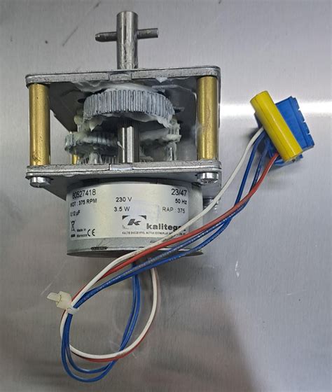 Motor mare pentru aparat kebap, shaorma, gyros, cu motor jos, in forma