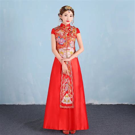 2017 Red Embroidery Bride Modern Wedding Qipao Traditional Chinese