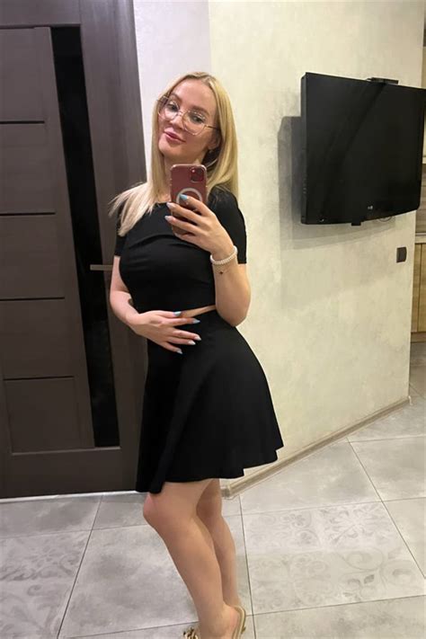 Cute Elena 39 Y O From Kiev With Blonde Hair Id 123872 Ladadate