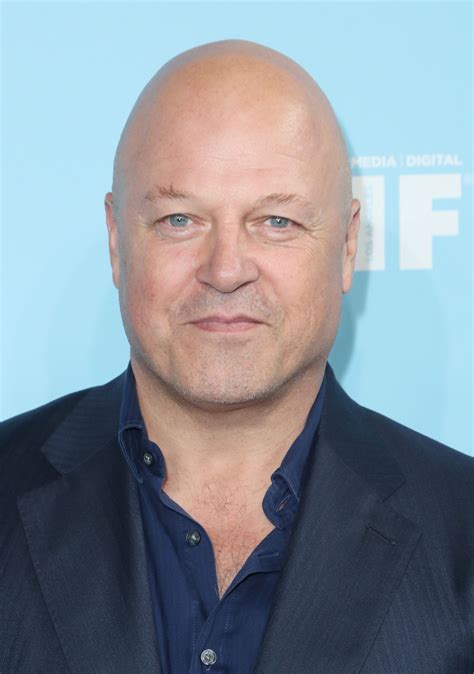 Michael Chiklis - Biography, Height & Life Story | Super Stars Bio