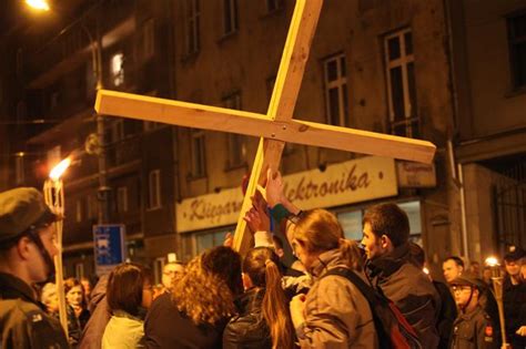 Ekumeniczna droga krzyżowa przejdzie w piątek ulicami Łodzi Zmiany w