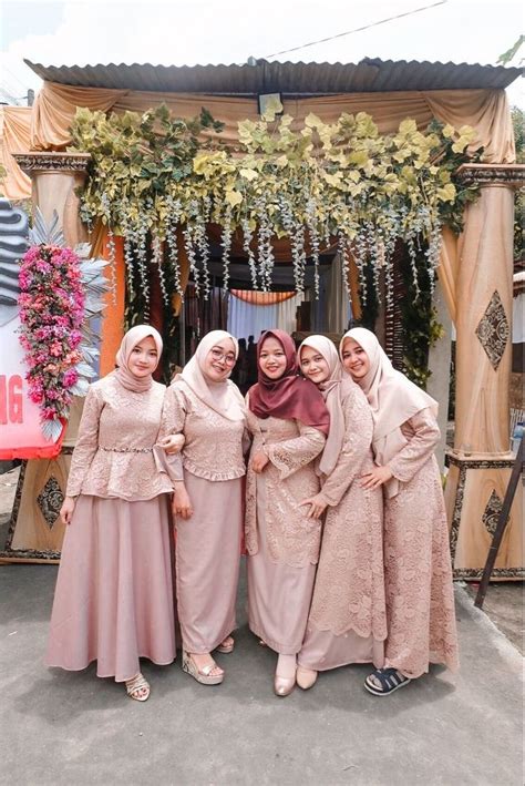 Inspirasi Model Baju Kebaya Pagar Ayu Pengantin Muslimah Modern