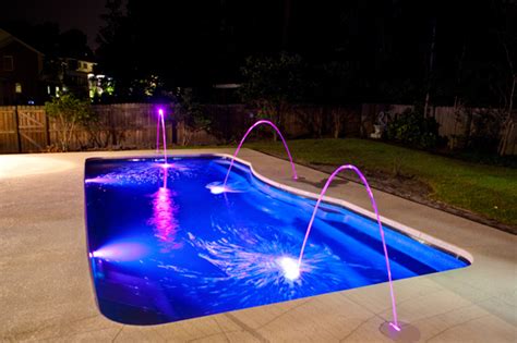 5 BEST UNDERWATER LED POOL LIGHTING IDEAS