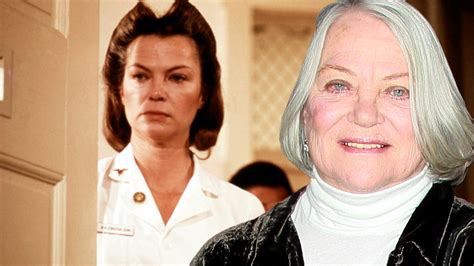 Louise Fletcher Dead One Flew Over The Cuckoos Nest Actor Was 88