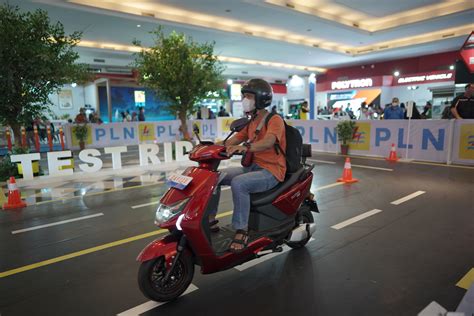 Keseruan Iims Hari Keempat Kendaraan Listrik Semakin Diminati