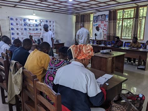 Renforcement des capacités en journalisme environnemental les