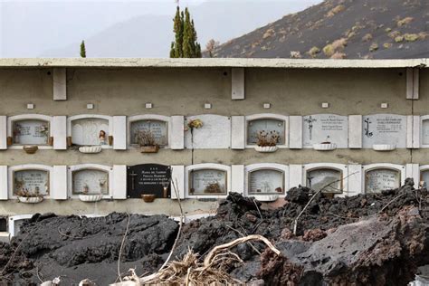 Una segunda vida para el cementerio que arrasó el volcán