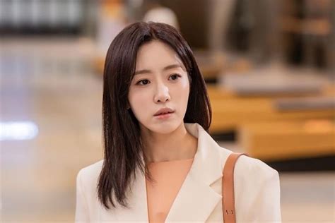 T Aras Eunjung Praised For Kindness Towards Person Who Caused Incident