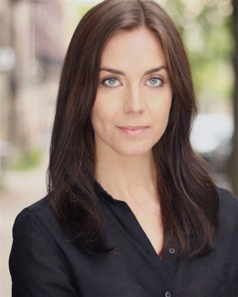 6 Hot Sexy Josee Belanger Bikini Pics