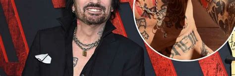 Mötley Crües Tommy Lee shares full frontal naked photo from bathroom