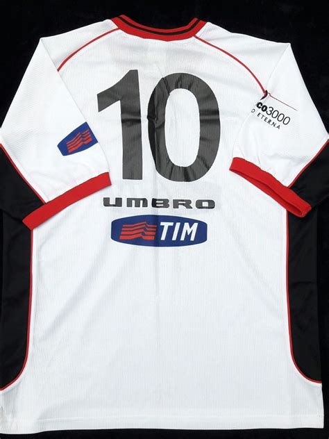 Athletico Paranaense Away Kit