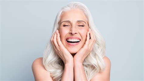 how to reverse thinning hair in females