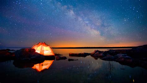 Tent under the Milky Way - backiee