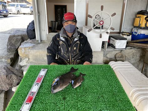 磯釣りでグレ42㎝まで2枚・ゲット！ 一栄丸渡船｜三重県紀北町