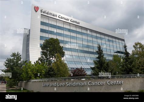 Seidman cancer center hi-res stock photography and images - Alamy