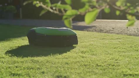 New Remote Control Robot Garden Battery Grass Cutter Machine Lawnmower