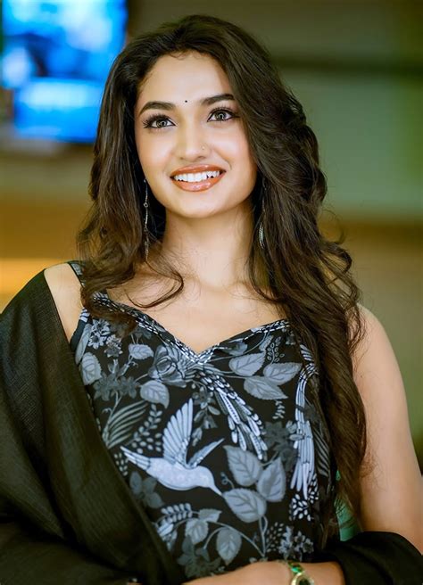 గలమర డలల ఉపదర యఐ మవ హరయన రషమ ననయయ ఫటల Actress Reeshma Nanaiah Hot