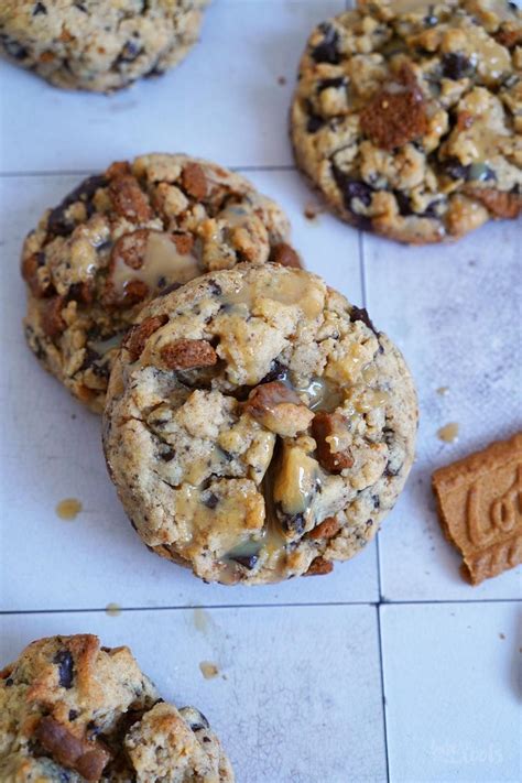 Haselnuss Biscoff Chocolate Chip Cookies Bake To The Roots