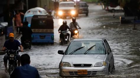 Karachi Declares Rain Emergency Measures For Heavy Rains