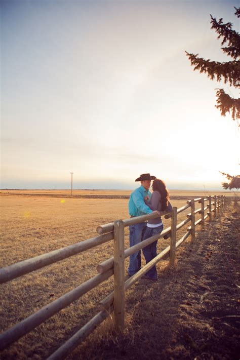 Cowboy Love | Engagement Session - Belle The Magazine