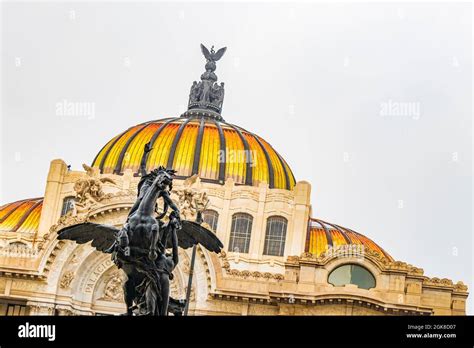 Cúpula Del Palacio De Bellas Artes Una Obra Maestra Arquitectónica En