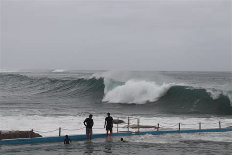 Big surf comes to Sydney