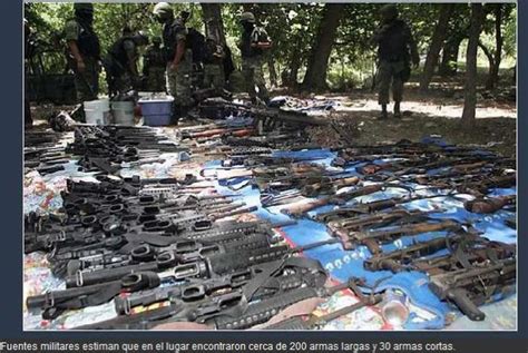 Weapons of a Mexican Drug Cartel (30 pics)