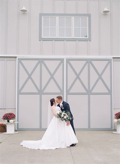 Alexis + Alex I Willow Barn