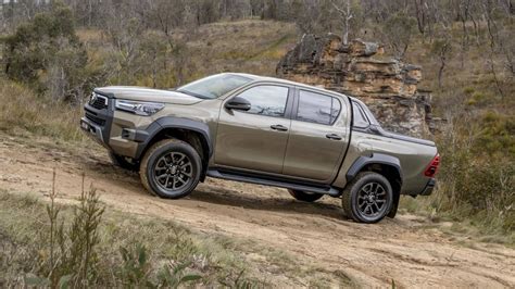 La Toyota Hilux Híbrida se presenta en Europa y hay planes para Argentina