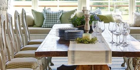 16 Modern Dining Table Centerpieces You Can Use Year-Round