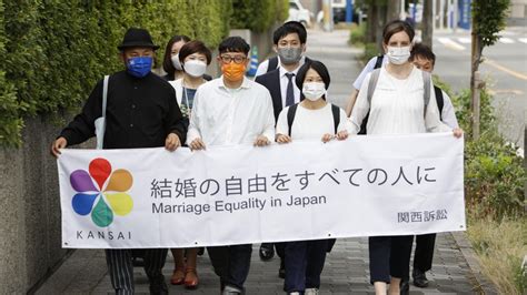 Favor Recognizing Same Sex Marriage In Japan Kyodo Poll