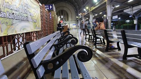 train buildings city  photo  pixabay pixabay