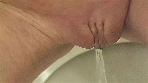 Désolé Jai Pissé Dans Ton Salon Amateur Teen Pisse Pornhub