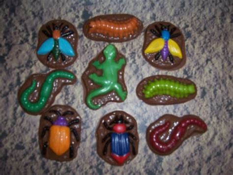 CREEPY CRAWLERS