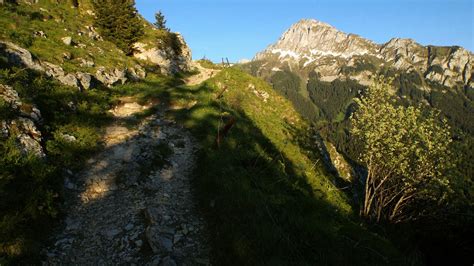 Mont César 1574m et Pic des Mémises 1674m par le col de Creusaz et