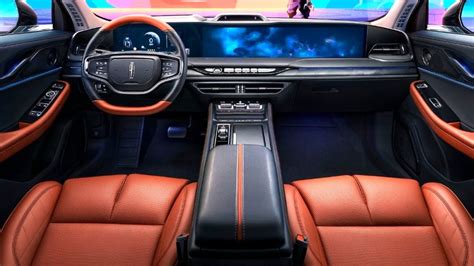 2024 Lincoln Zephyr Interior - Carly Tatiania