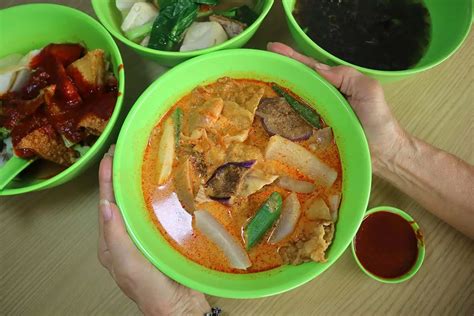 Guan Huat Yong Tau Foo 44 Year Old Ytf Stall With Super Gao Laksa Broth And Over 40 Ingredients