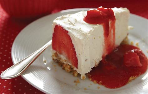 Strawberry And Vanilla Cheesecake With Warm Compote Appetite Magazine