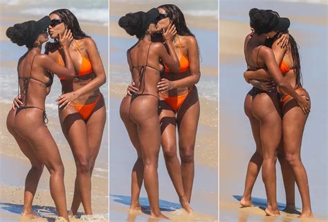 Ludmilla E Brunna Gon Alves Trocam Beijos Em Praia Do Rio Fotos