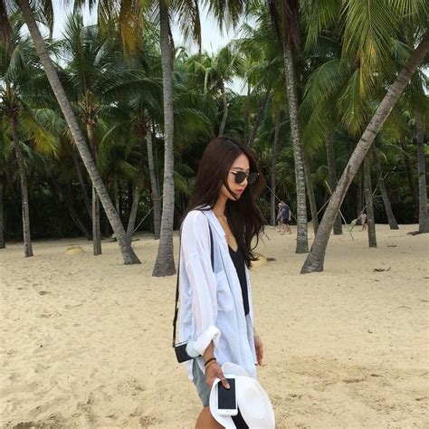 Hot girl Hàn Quốc vẫn hút fan ầm ầm dù hiếm khi đăng ảnh lộ mặt