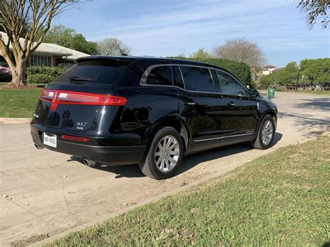 Black Lincoln Mkt Sedan In Houston Tx Royal Limo