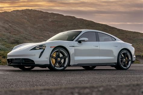 Porsches Cutting Edge Taycan Gets Even Faster More High Tech In 2021