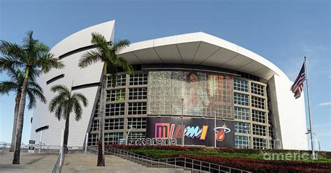 Miami-Dade Arena Photograph by David Oppenheimer - Fine Art America