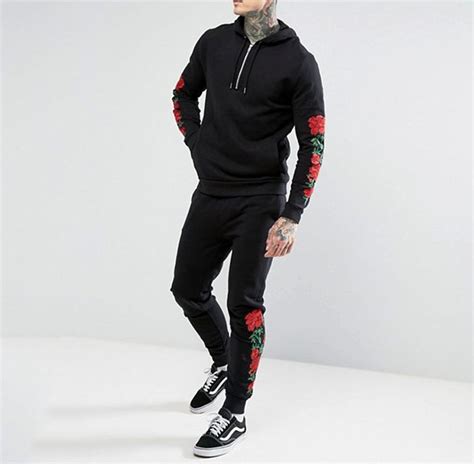 Custom 100 Cotton Sports Slim Fitted Tracksuit Mens Tracksuit Set