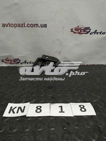 622223328R Renault (RVI) кронштейн бампера перед правий каджар