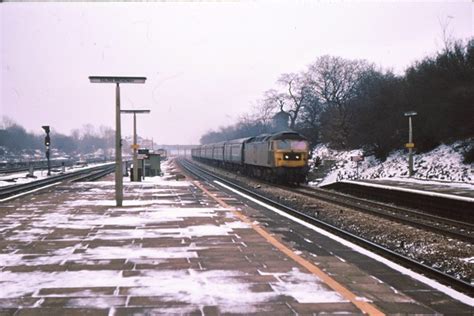 Ealing Broadway Station Looking West Peter Whatley Cc By Sa