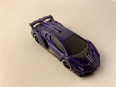 Lamborghini Veneno Hot Wheels Blue